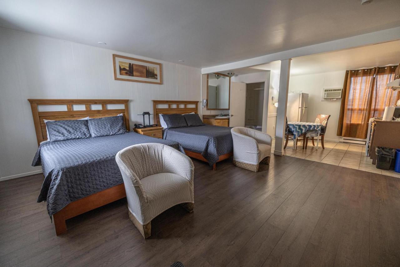 Motel Deblois Sainte-Anne-de-Beaupré Buitenkant foto