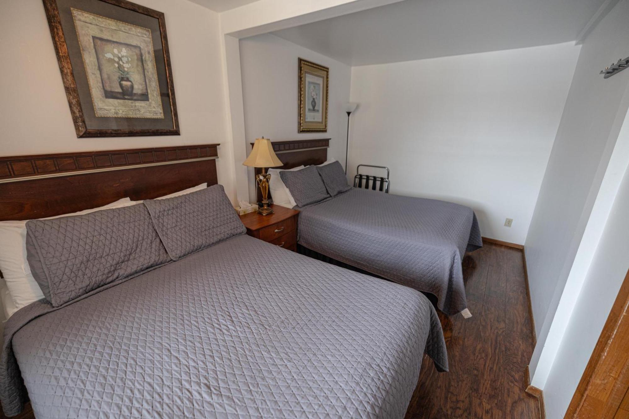 Motel Deblois Sainte-Anne-de-Beaupré Buitenkant foto